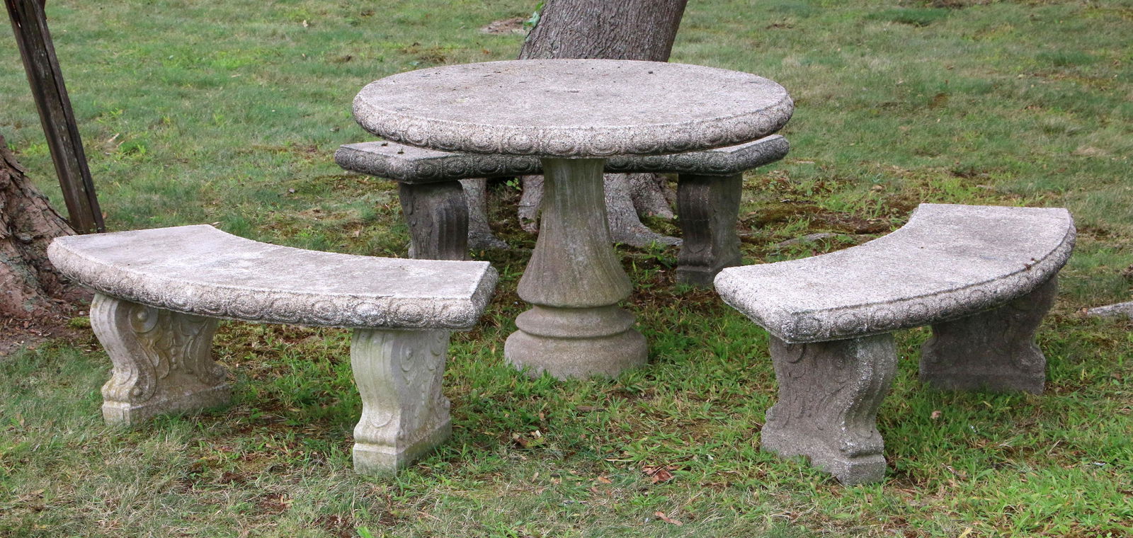 Crushed stone garden table and three curved benches (1 of 6)