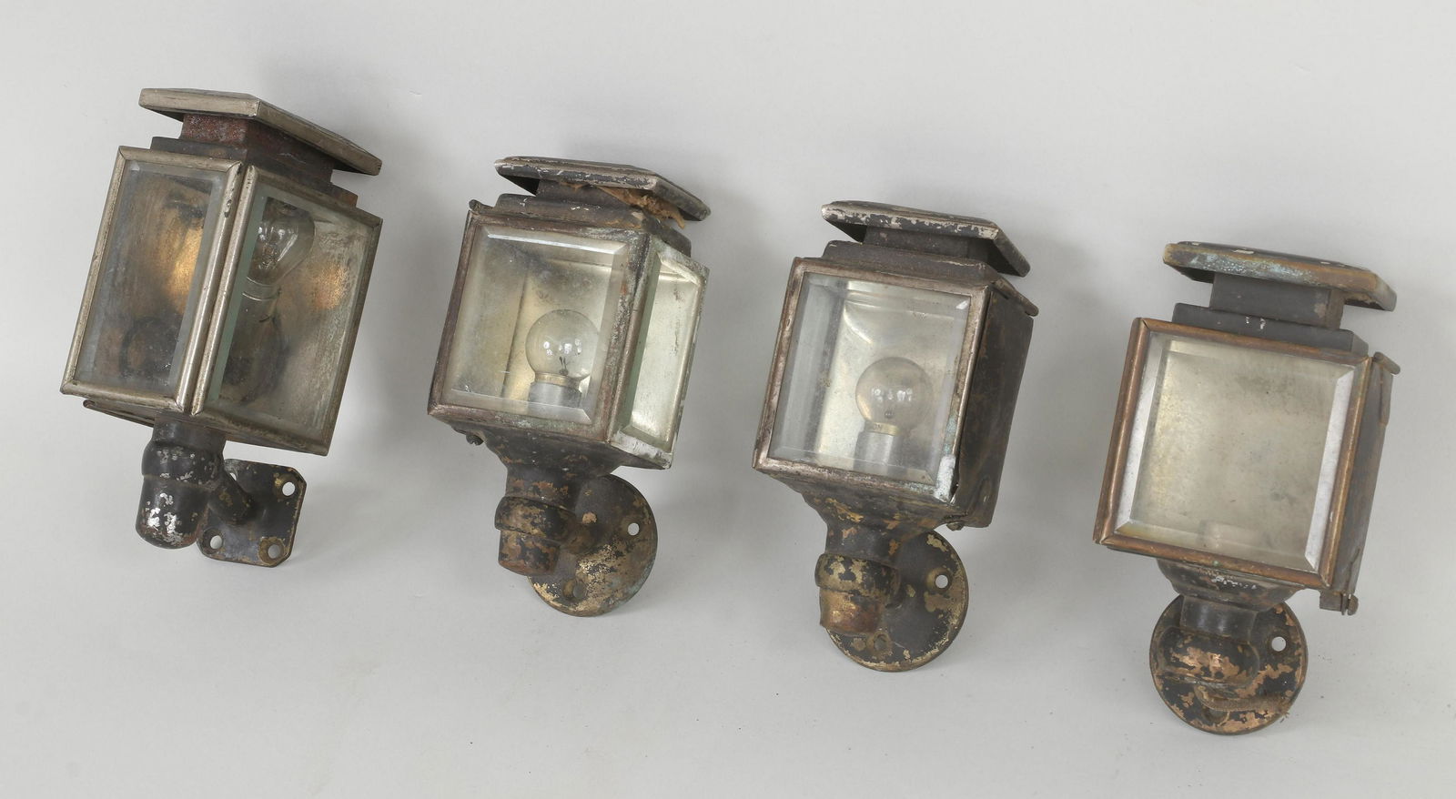 Small brass square car lamps (1 of 5)