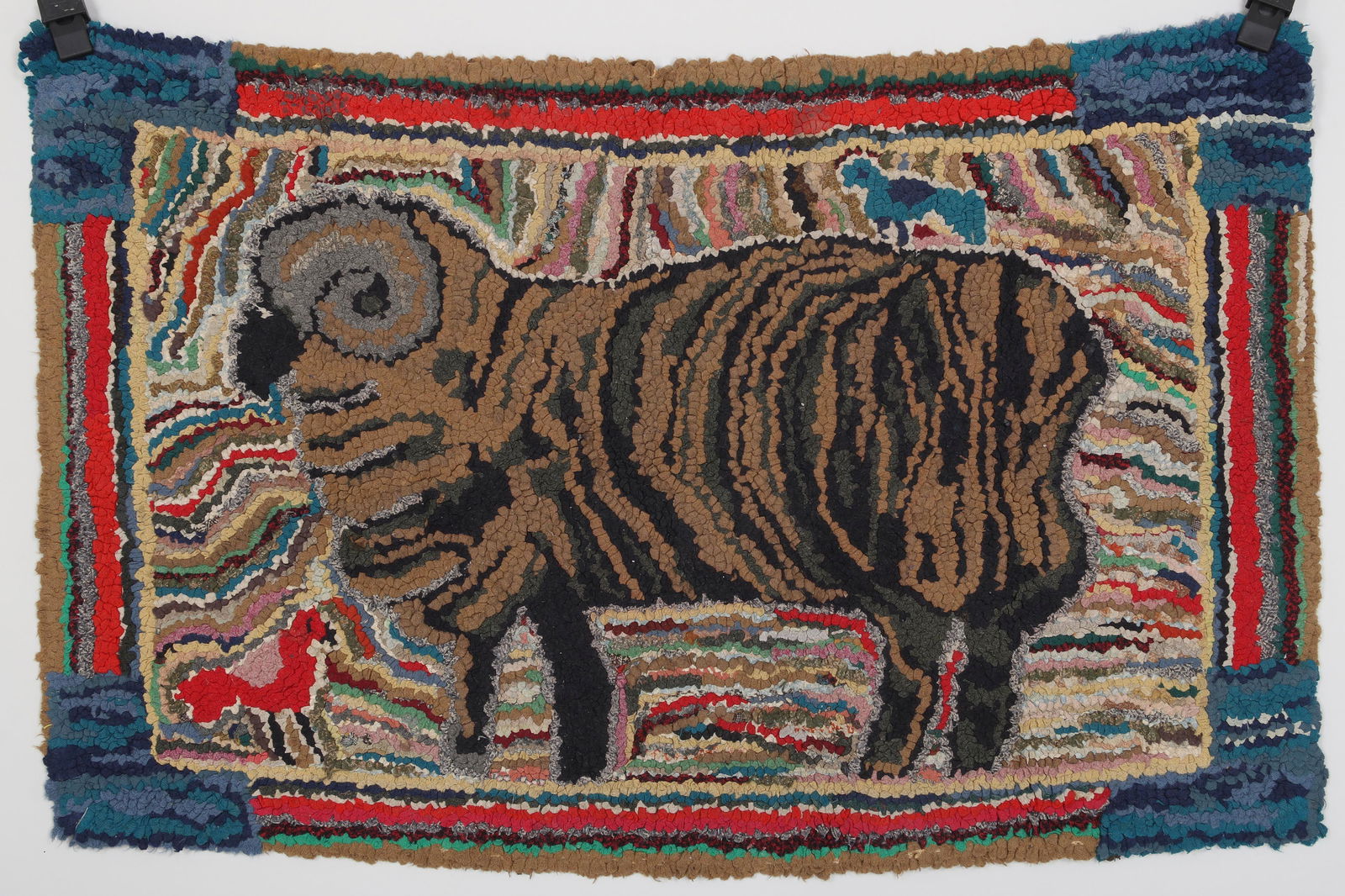 Folky pictorial hooked rug (1 of 6)