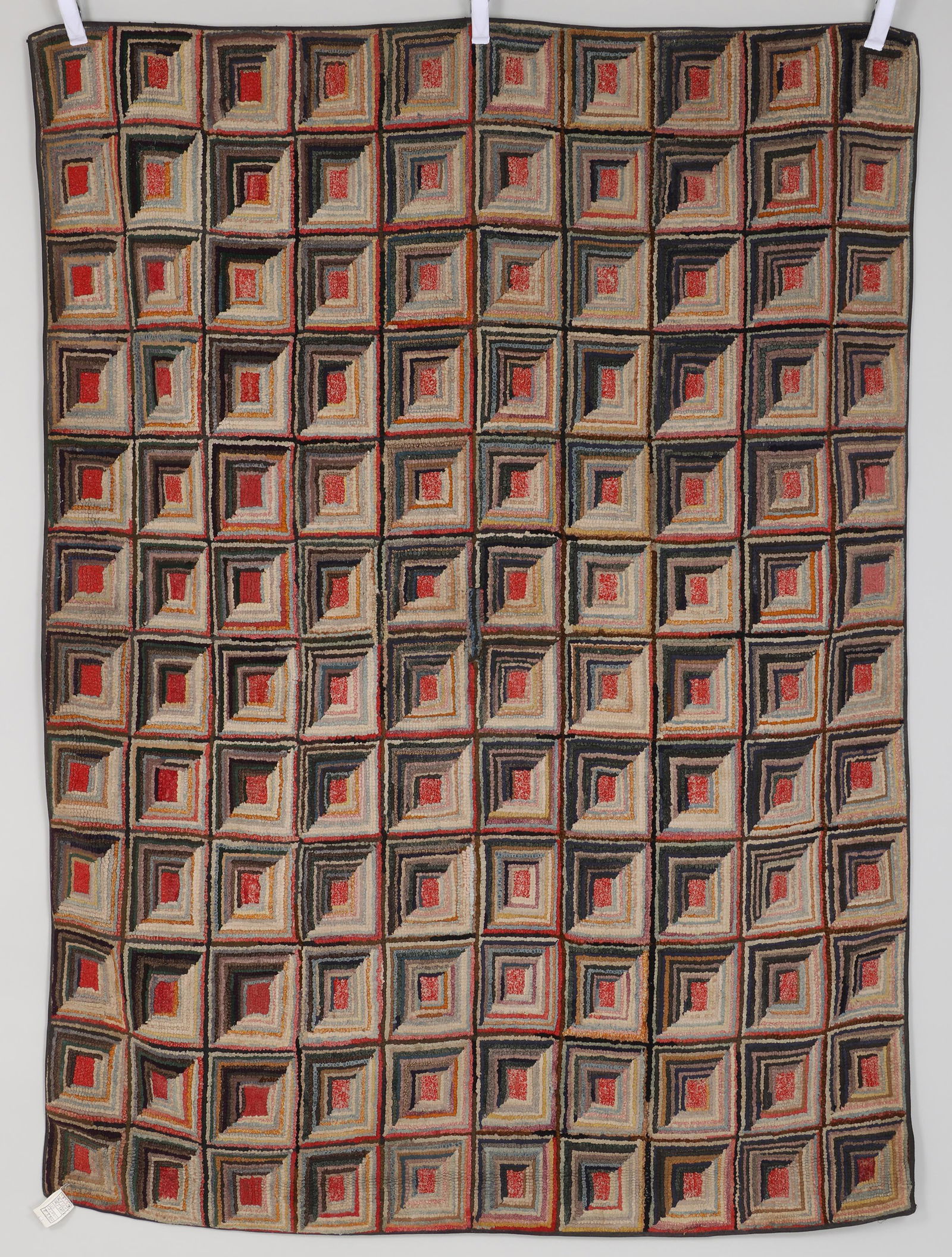 Geometric hooked rug (1 of 10)