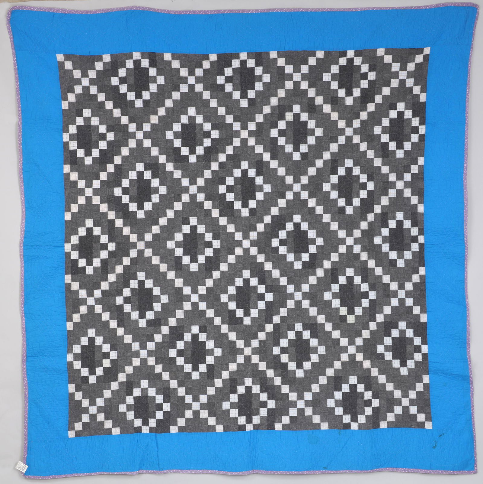Amish Irish Chain Stepped Diamond pieced quilt (1 of 9)