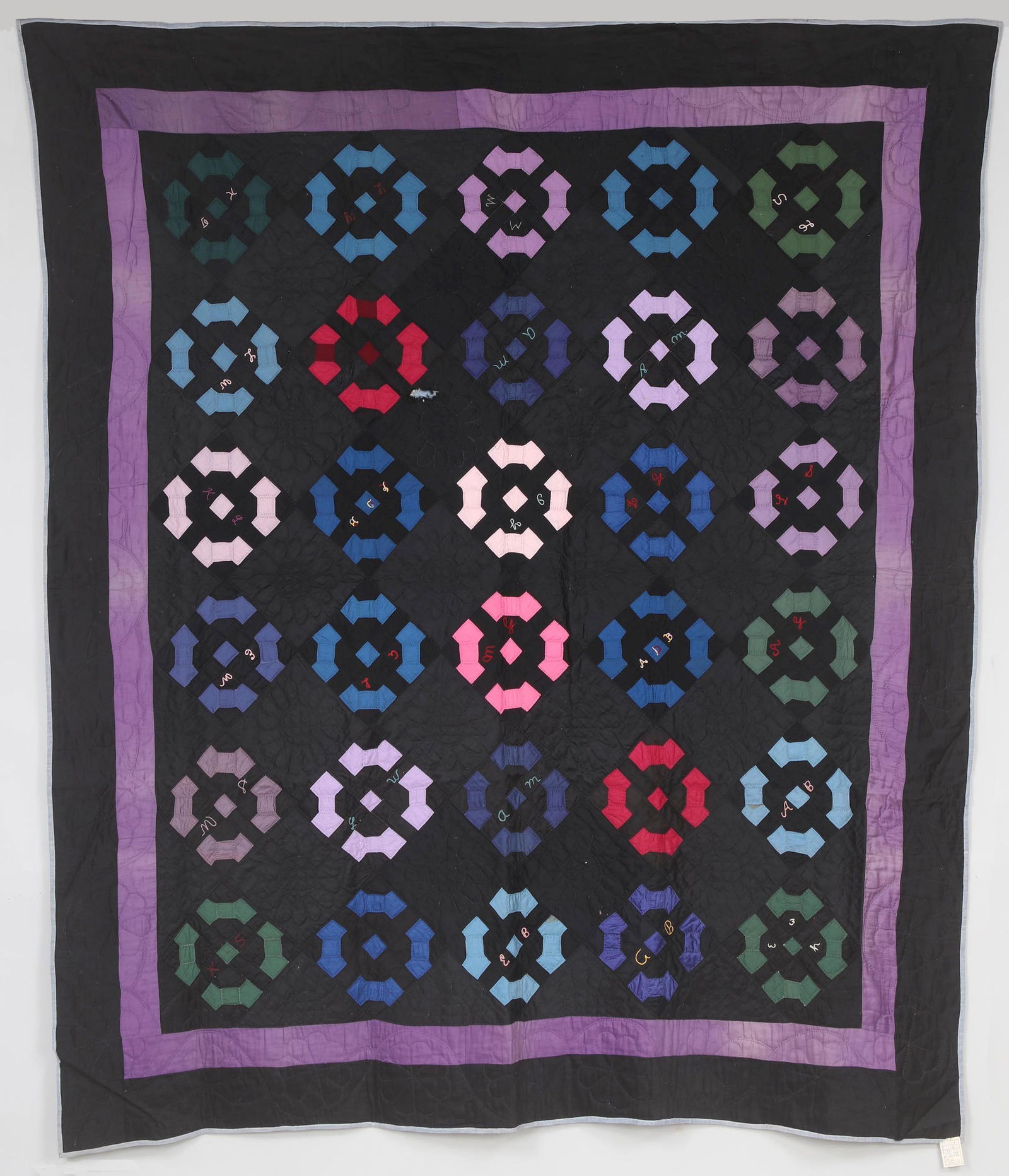 Uncommon Amish Friendship quilt (1 of 10)