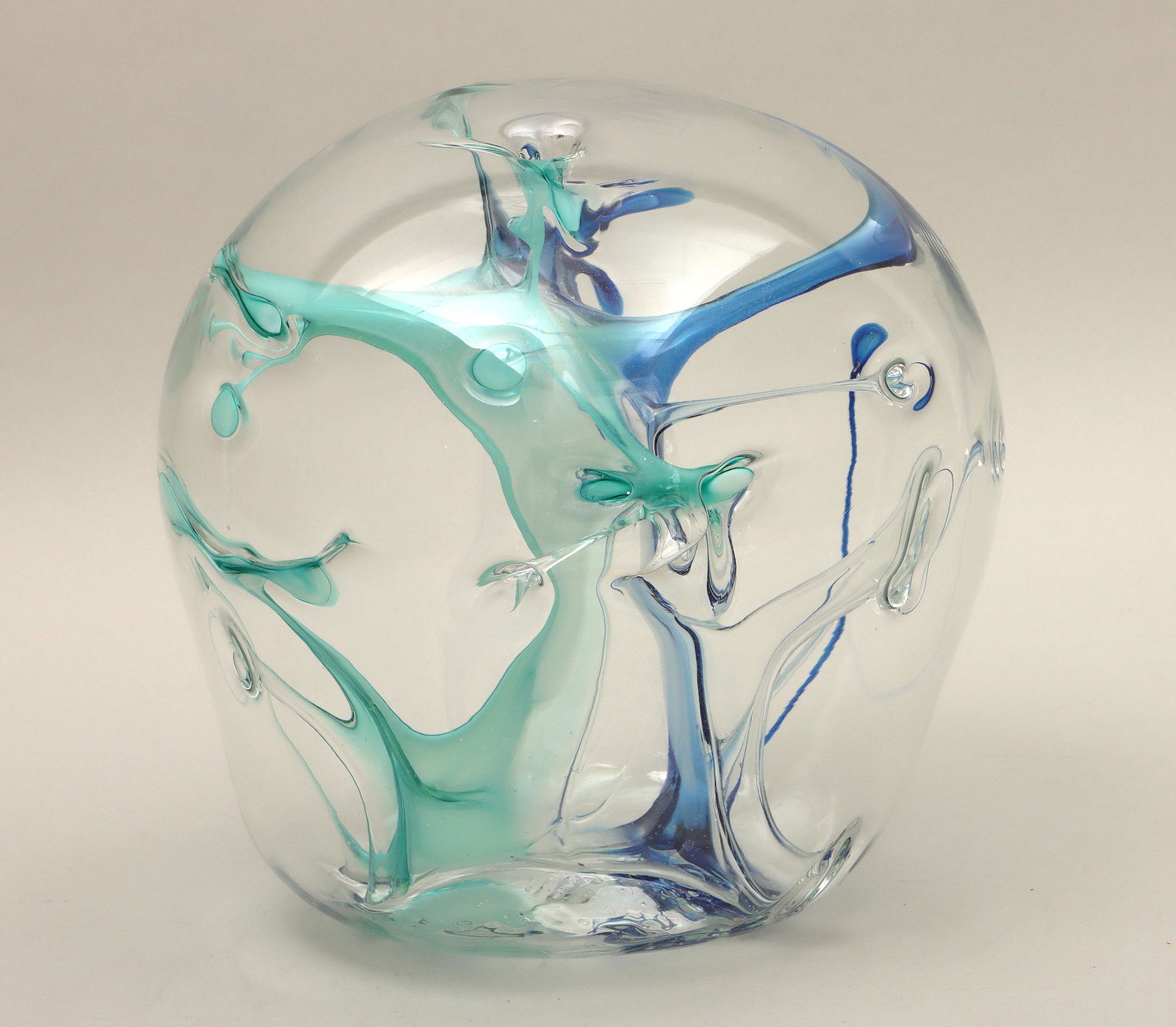 PAEDRA (PETER) BRAMHALL: PAEDRA (PETER) BRAMHALL (American, b. 1942), orb from the ''Ocean Series'', 1987, blown glass, signed, dated and titled to bottom. Minor dirt and grime. 8-7/8''h.