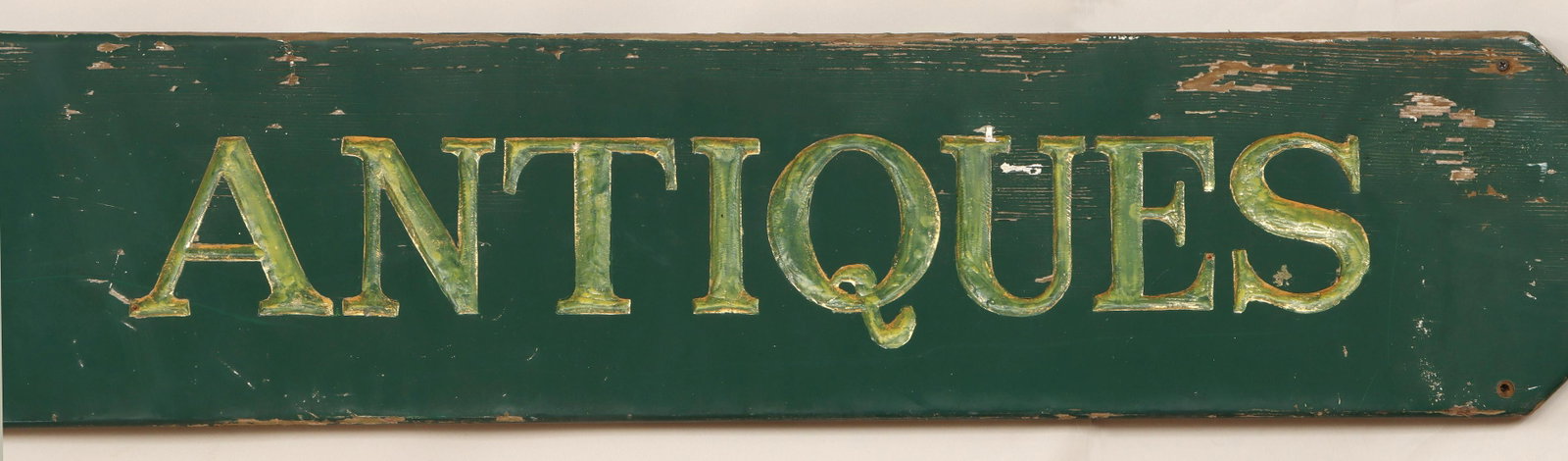 'Hampton House Antiques'' painted sign: ''Hampton House Antiques'' painted wood storefront sign, with gilt letters. Holes drilled for display. Repainted. Paint losses and wear. 11-1/4''h, 120''l. IMPORTANT SHIPPING INFORMATION 1 - LIVE-SHIP