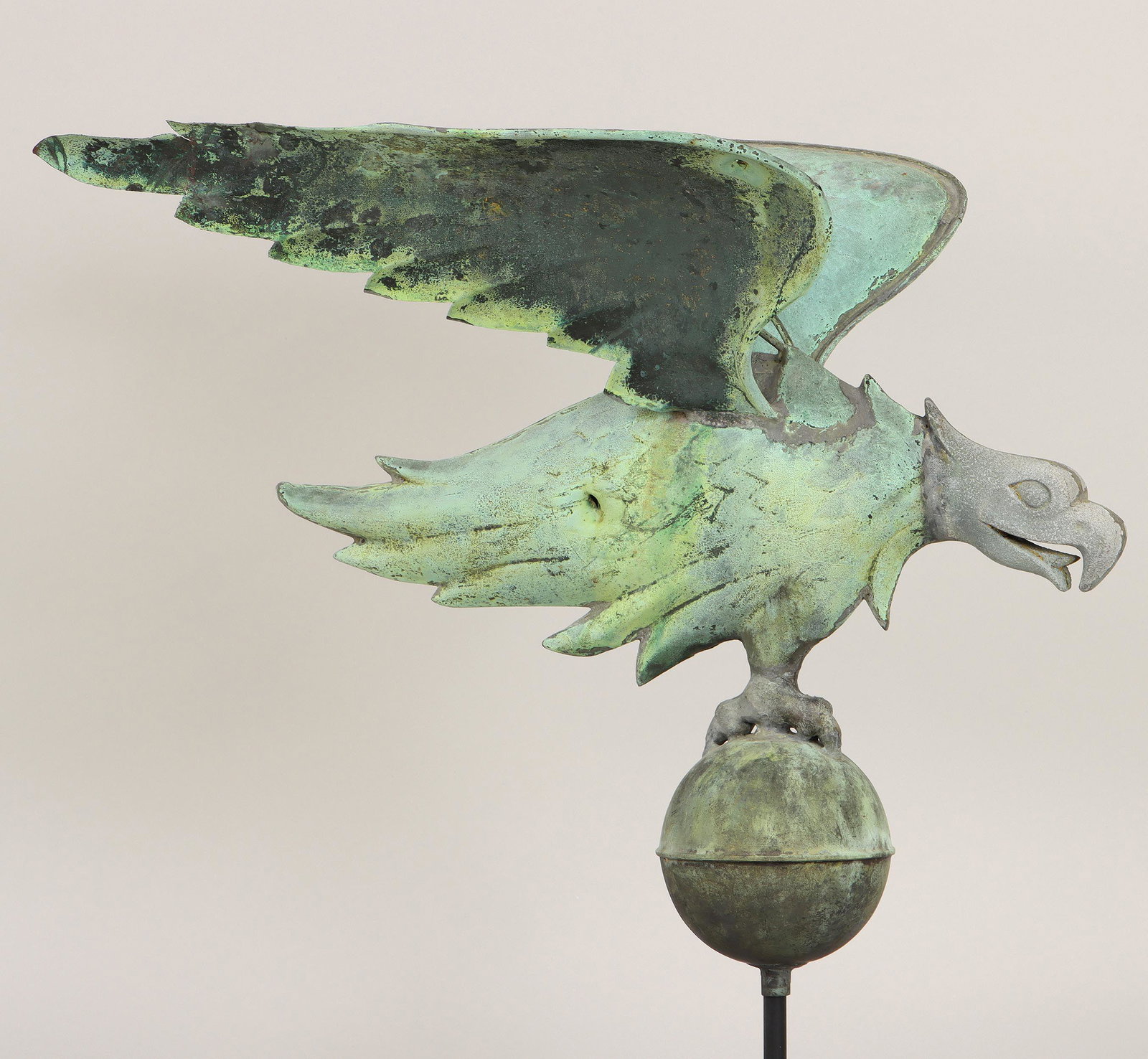 A. L. Jewell & Co. eagle weathervane (1 of 8)