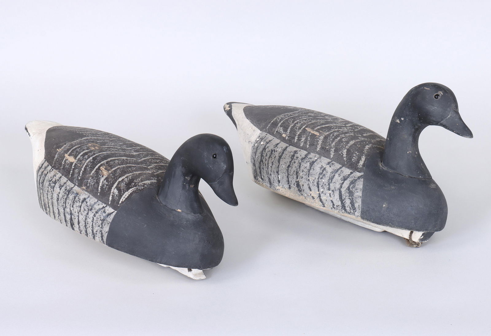 Pair of Wildfowler Brandt Decoys, Quogue, Long Island Factory (1 of 14)