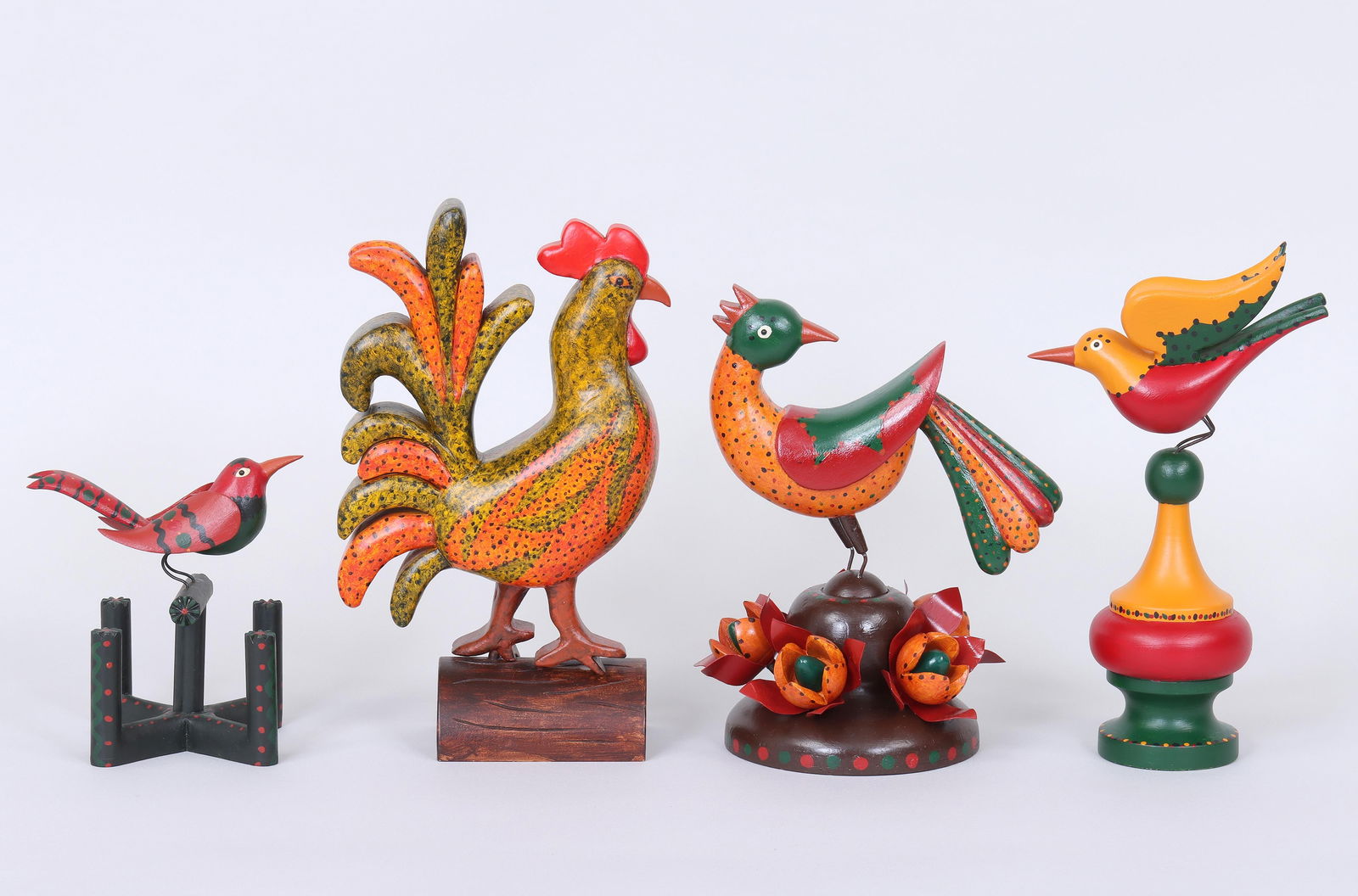 Don Noyes (American), Group of (4) Folk Art Bird Sculptures (1 of 11)