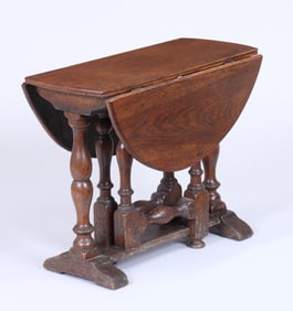 Diminutive English Oak Gateleg Table