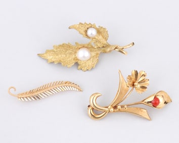 Group of (3) 18k Gold Floral and Foliate Pins