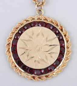14k Gold Pendant Necklace with Garnet