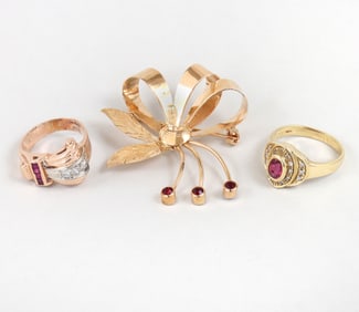 Group of (3) 18k and 14k Gold Jewelry