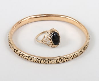 Group of (2) 14k Gold Jewelry with Scrolled Designs