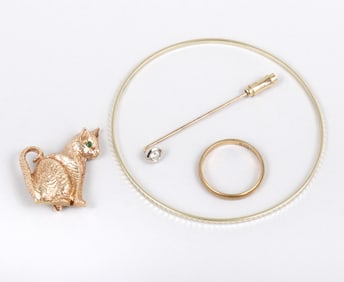 Group of (4) Gold Jewelry