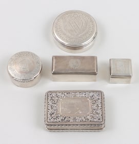 Group of (5) Georgian and Victorian sterling silver snuff boxes with crests.