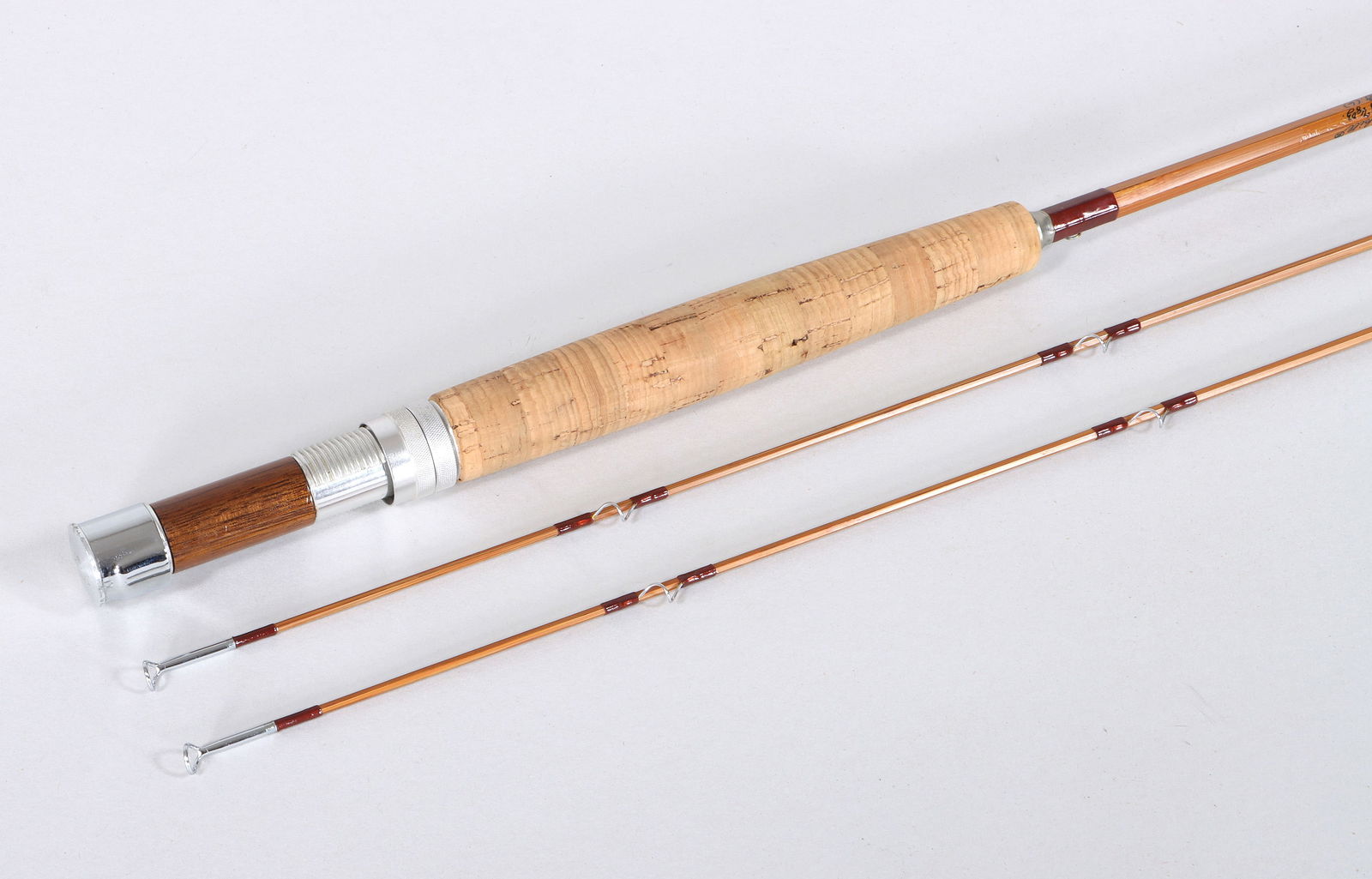 Orvis Battenkill 7-1/2 Foot, 2-Piece, 2-Tip Fly Rod: Orvis Battenkill 7-1/2 Foot, 2-Piece, 2-Tip Fly Rodin tube and leather case. The lightweight trout rod is 3 ounces for a 6-weight line. The rod appears as new, having straight tips and a down-locking