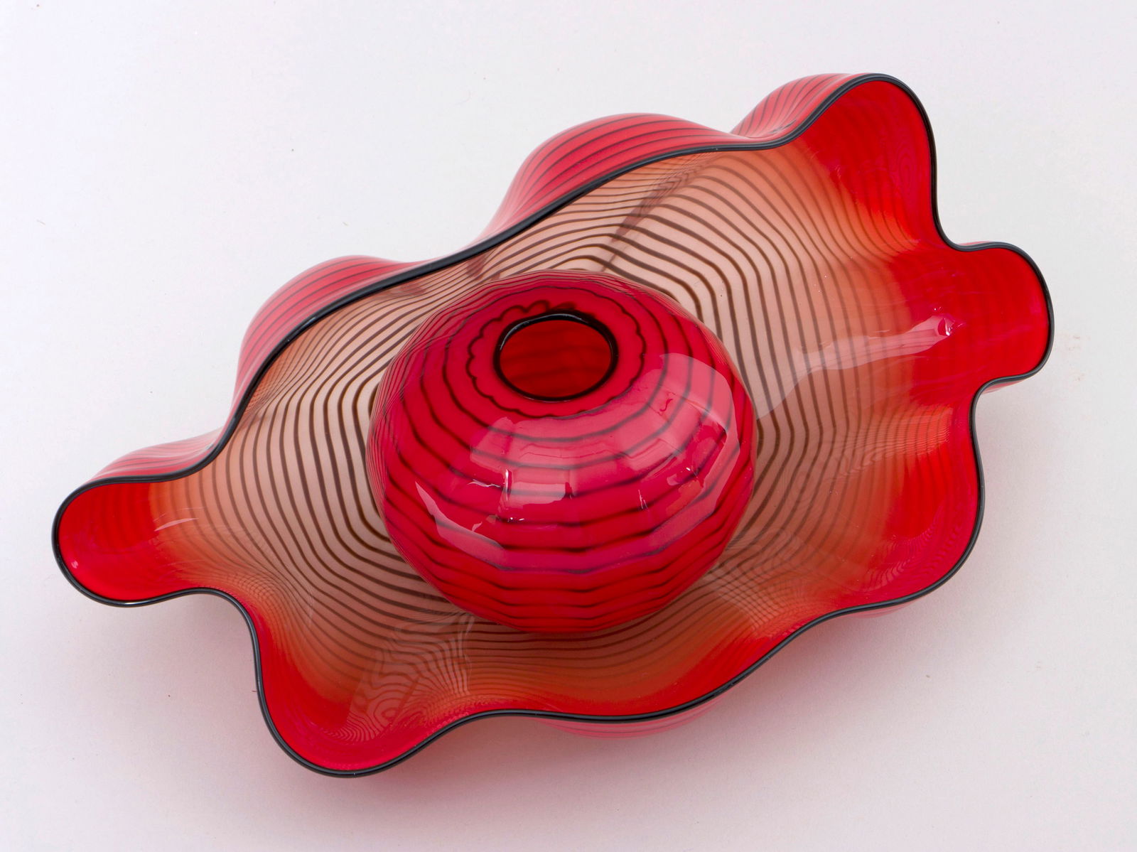 Dale Chihuly (American, b. 1941) (1 of 6)