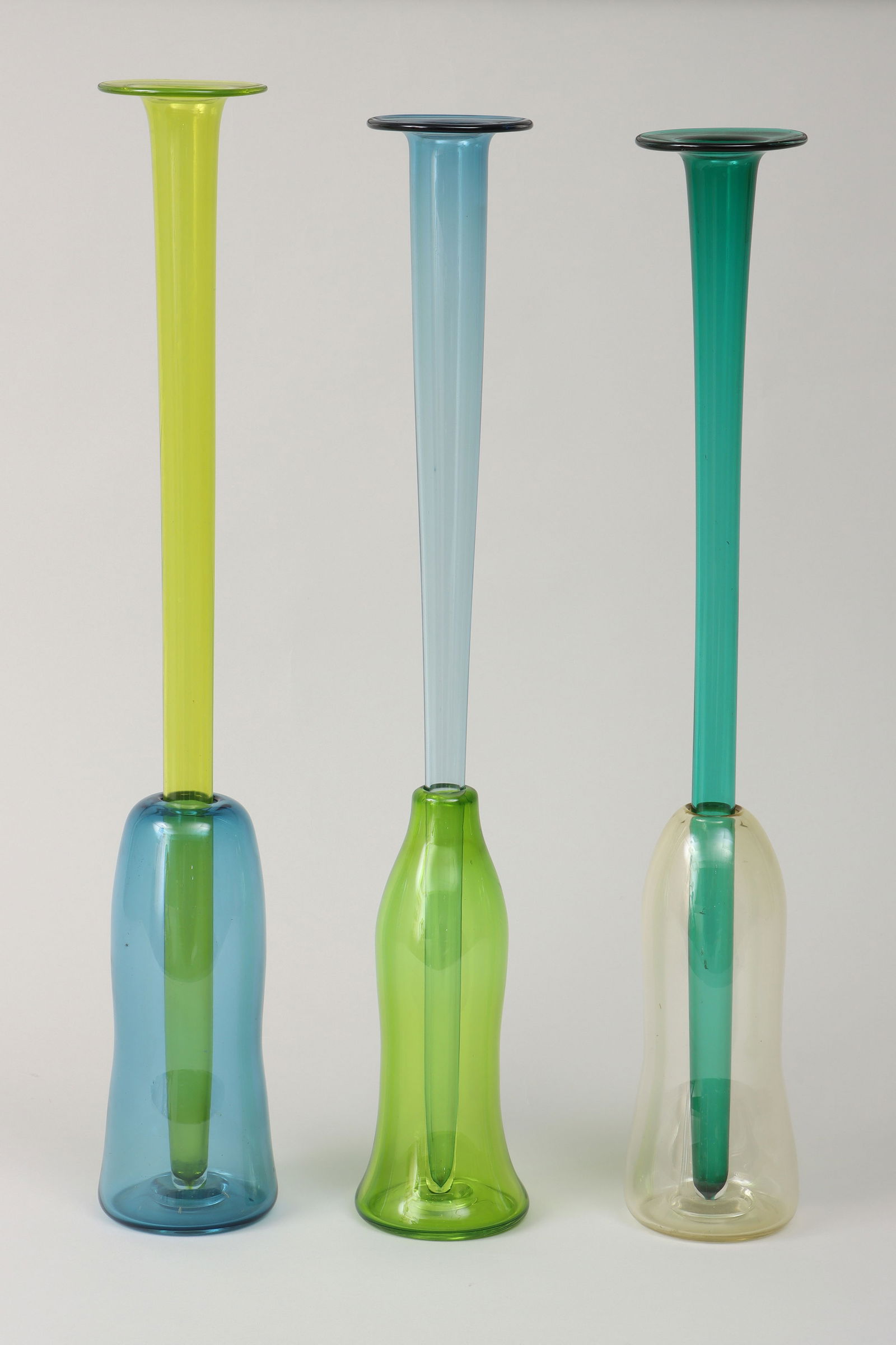 Ben Dunnington Art Glass Tulip Vases (1 of 8)