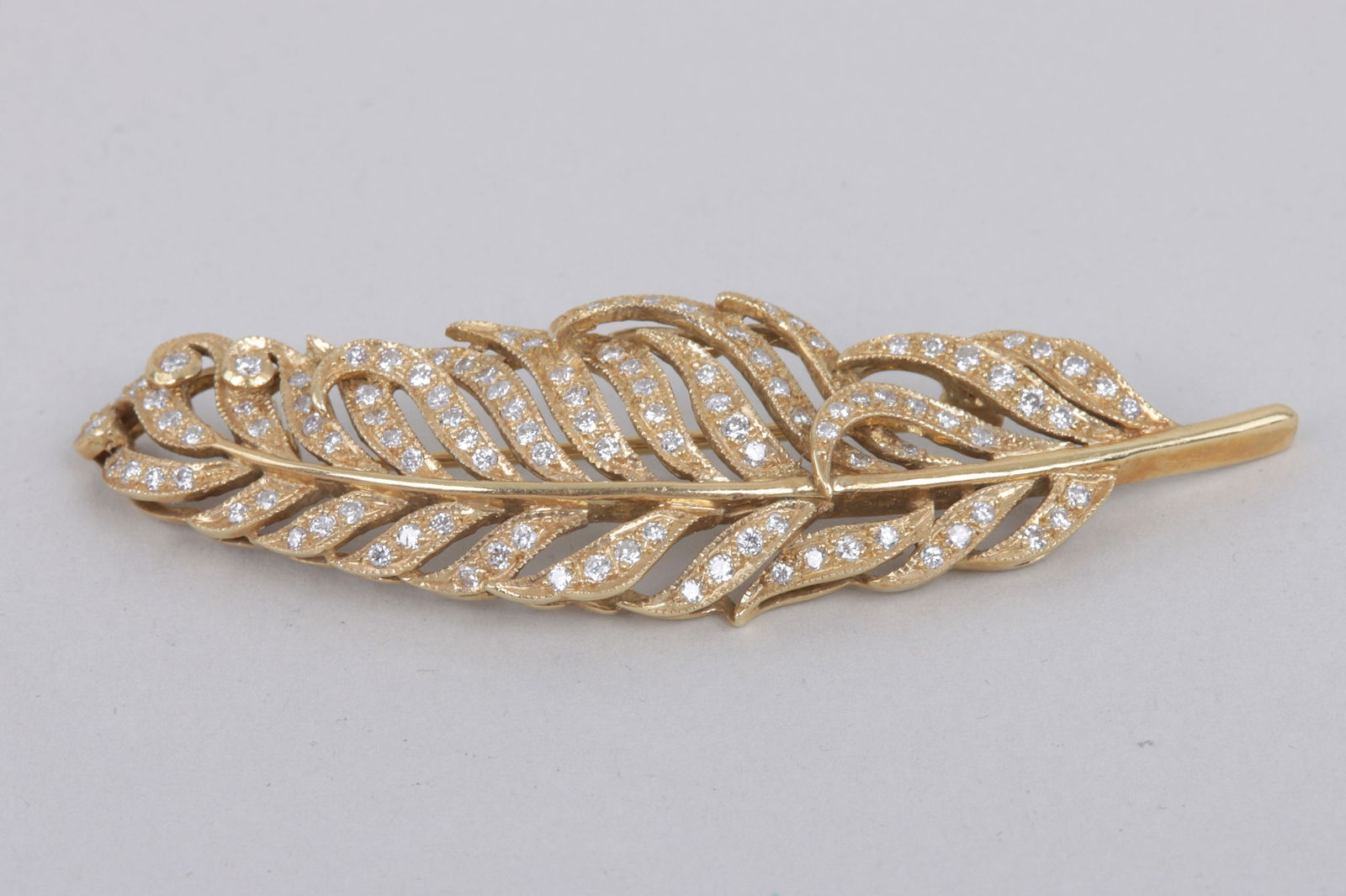 18k Gold Diamond Feather Pin (1 of 5)