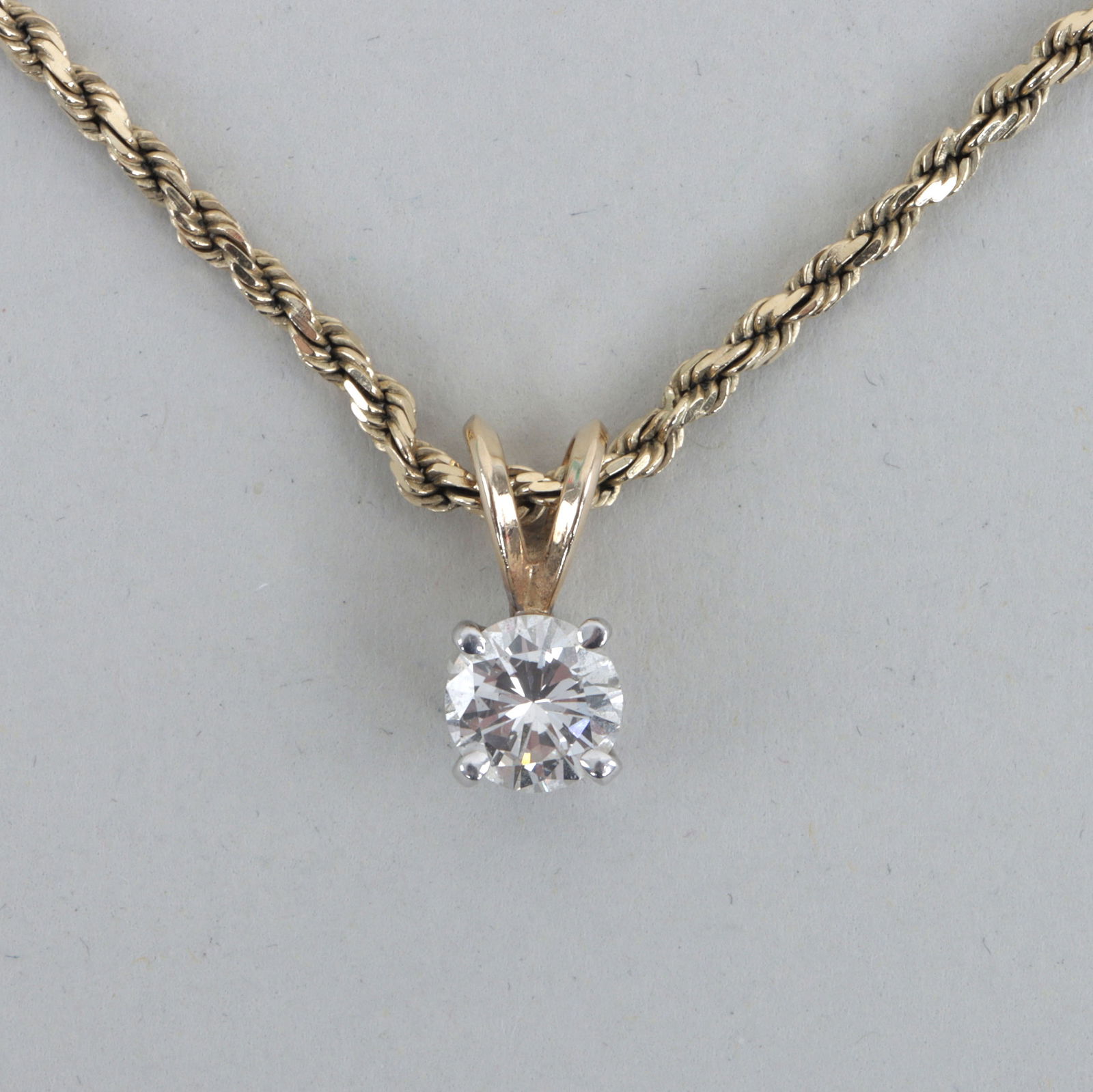 14k Gold Diamond Pendant Necklace (1 of 5)