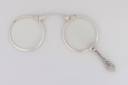 14k White Gold Lorgnette