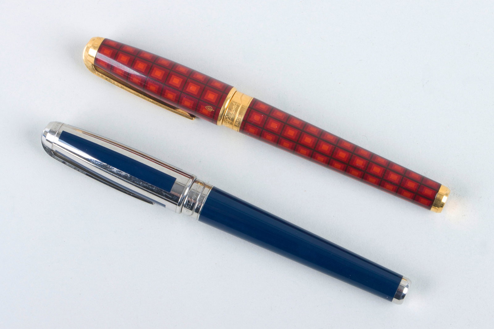 Group of (2) S.T. Dupont Olympio Fountain Pens (1 of 14)