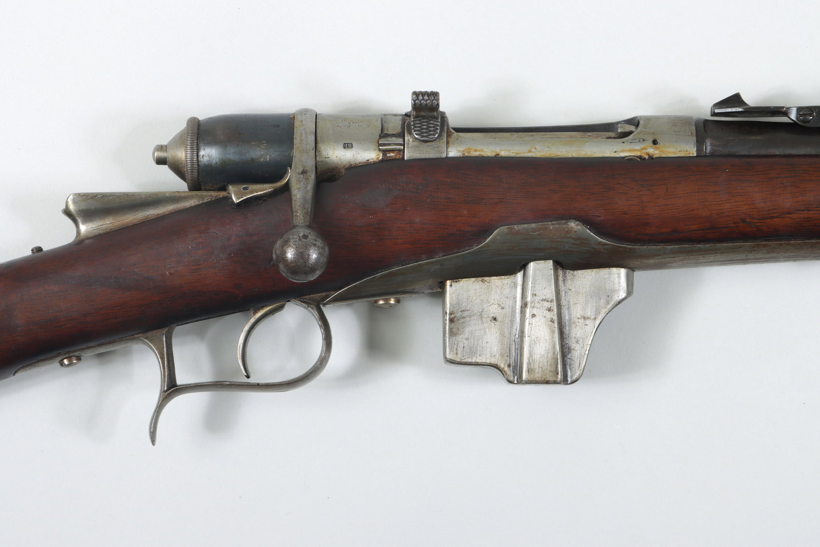 Italian Vetterli Military Bolt Action Rifle: Italian Vetterli Military Bolt Action Rifle in 10.4x47 Rmm The barrel measures 34" with a rear Vecchi pattern sight and a fixed blade front sight with bayonet lug. The bore is bright and the rifling i
