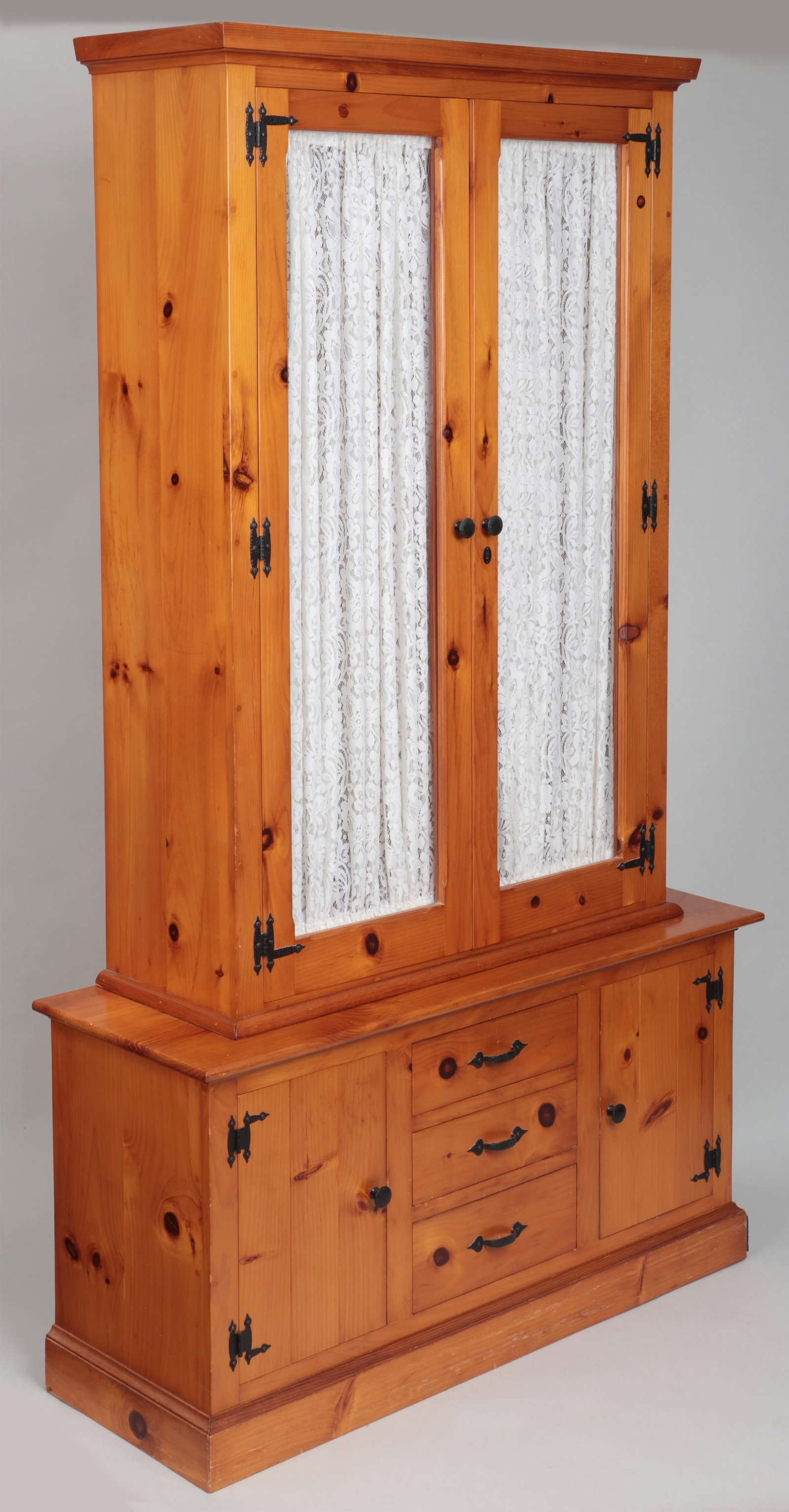 Gun Cabinet (1 of 3)