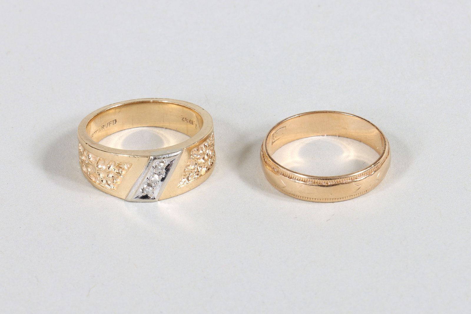 Group of (2) 14k Gold Rings (1 of 8)