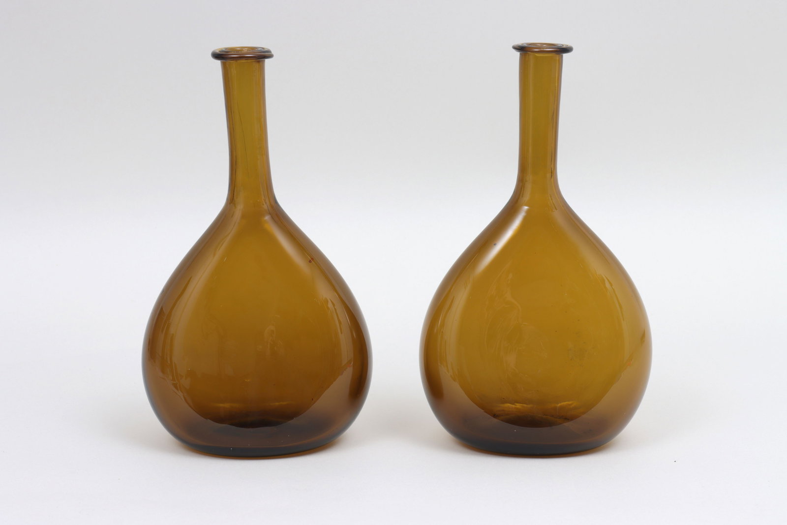 18th/19th Century American Chestnut Bottles (1 of 6)