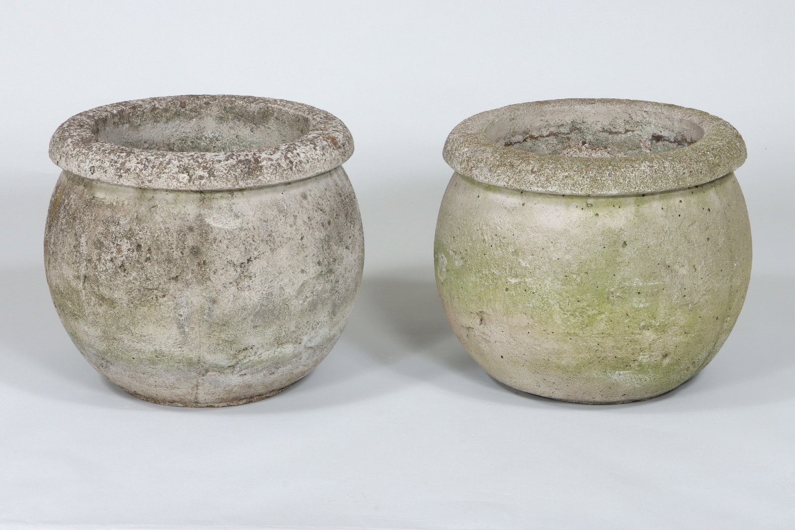 Pair of Round Cast Stone Planters (1 of 6)