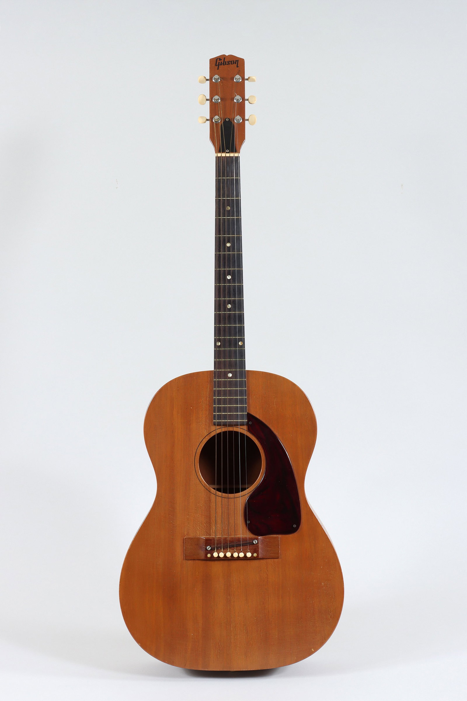 Gibson B-15 Acoustic Guitar, 1969 (1 of 16)