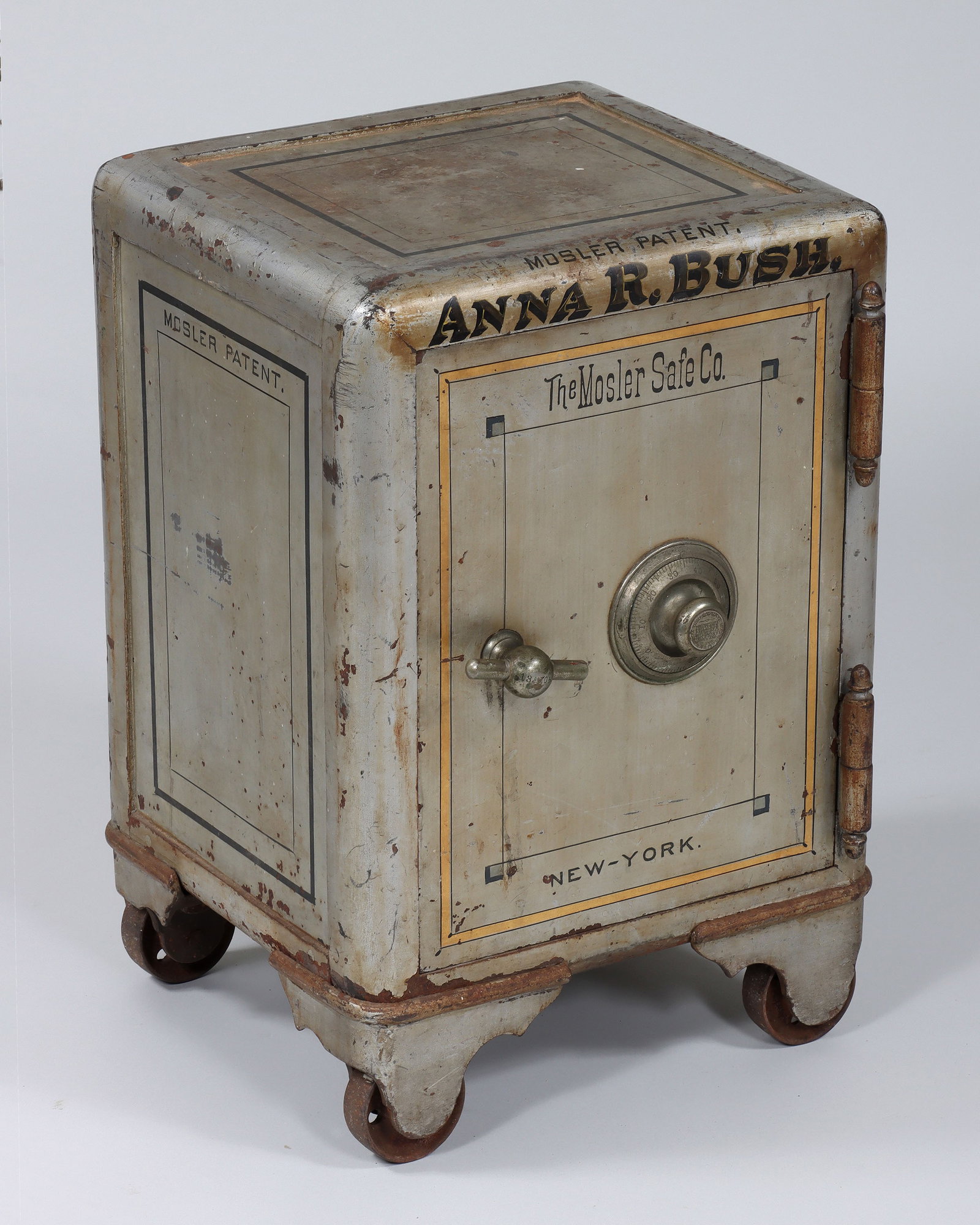 Small Mosler Safe (1 of 6)