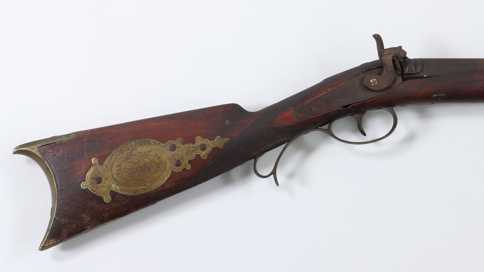 Kentucky Half-Stock Percussion Musket in 40 Caliber: Kentucky Half-Stock Percussion Musket in 40 Caliber, Maker Unknown The octagon barrel measures 37-1/2" with a rear V-notch and dovetailed brass blade front sight. The ramrod is below the barrel and he