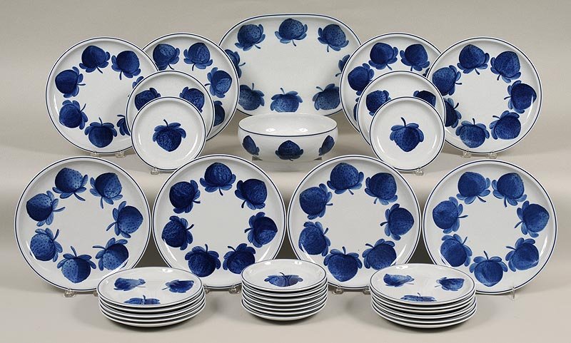 China dinner service by Block Vista Alegre: China dinner service by Block Vista Alegre, Portugal, in hand painted strawberry pattern to include: serving bowl, serving platter, 8 dinner plates, 13 lunch plates, and 9 bread plates, 13 teacups, 12