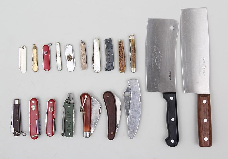 Group of (15+) folding knives to include Swiss Army,: Group of (15+) folding knives to include Swiss Army, Buck, Kabar, Camillus etc. plus (2) clevers.