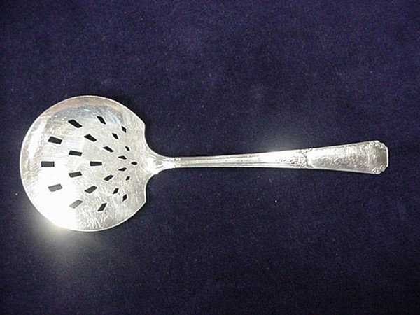 Oneida W.M A Rogers Rio 1939 tomato server