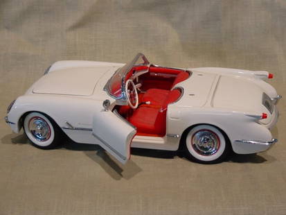 Franklin Mint 1/24 Scale 1953 Chevrolet Corvette: Die Cast model was produced in 1989