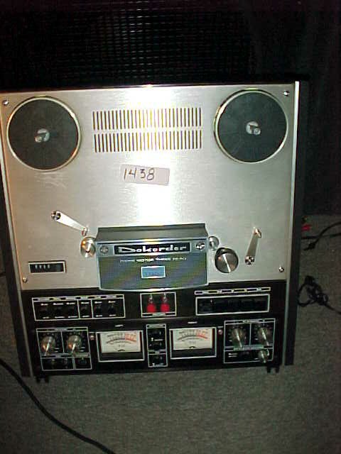 Dokorder Model 1122 10" reel to reel: Dokorder Model 1122 10" reel to reelCondition: Clean-missing one plastic button does not affect functionality Weight: 50+ LBSNeeds special packaging17x6.5x18 inches