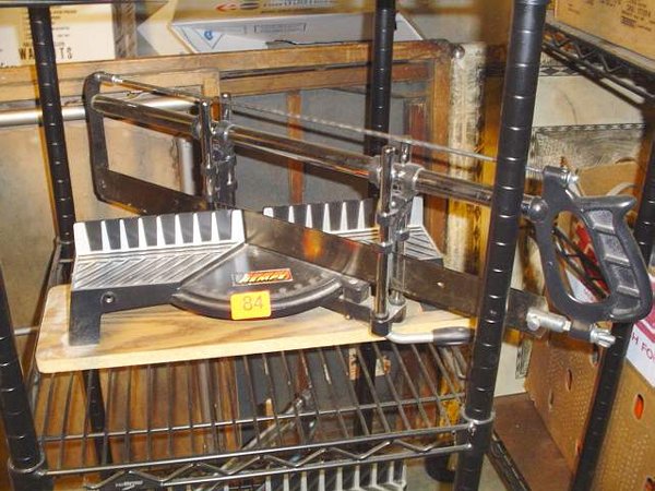 Hempe miter saw guide