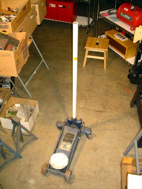 Sears 2-ton Hydraulic floor jack: Sears 2-ton Hydraulic floor jack, Model 32812040, Condition: Good, Weight: 45 LBS, 29x18x12 inches, Shipping: Freight