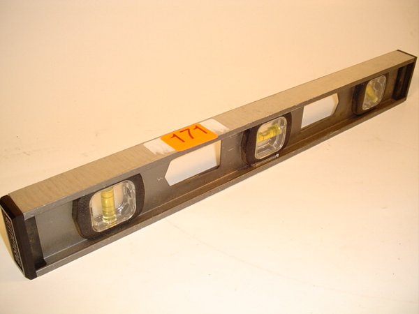 18" Empire level model: 550