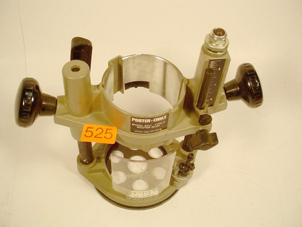 Porter Cable plunge router base model 19: Porter Cable plunge router base, Model 1931, Condition: Like new, Weight: 5 LBS, 12x12x8 inches
