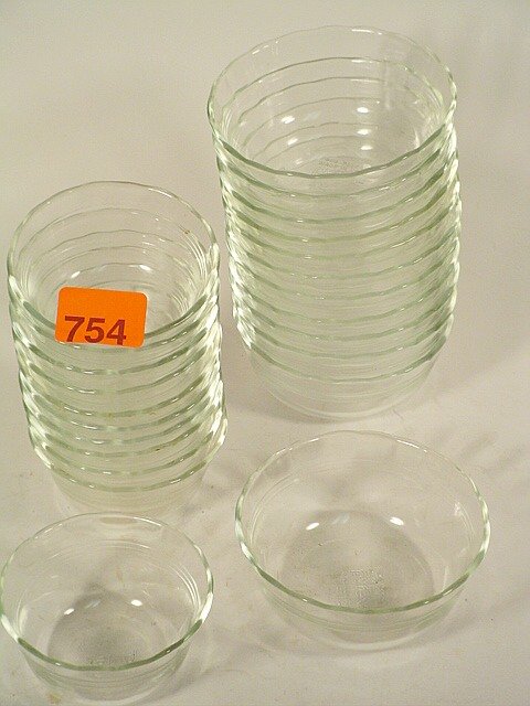 Set of 23 pyrex desert bowls: Set of 23 pyrex desert bowls, twelve 4.5" (300mm capacity) desert bowls and eleven 3.5" (175mm capacity) desert bowls, Condition: Good, Weight: 7 LBS combined, 12x6x6 inches combined