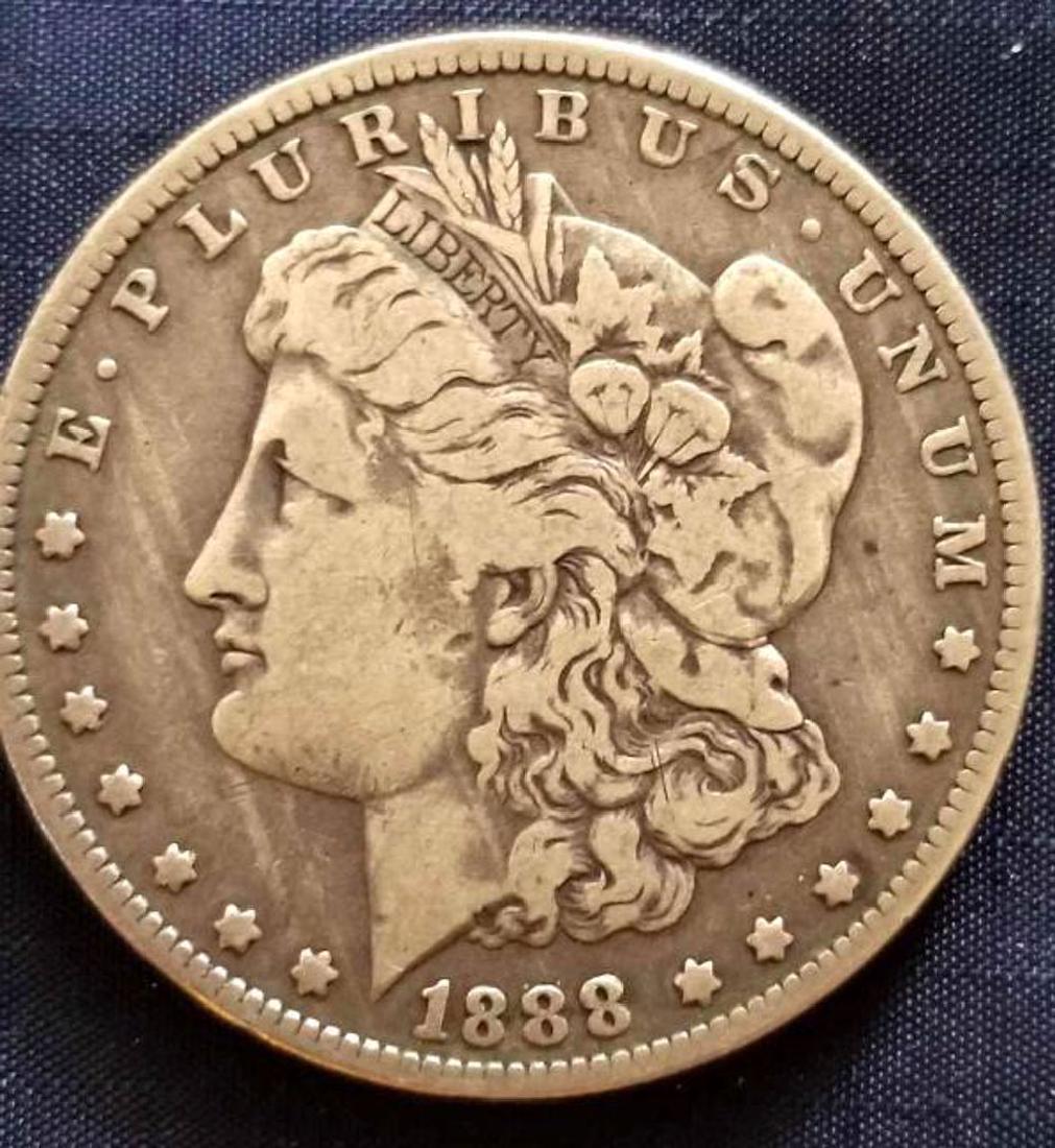 .900 SILVER 1888 O MORGAN SILVER DOLLAR (1 of 2)