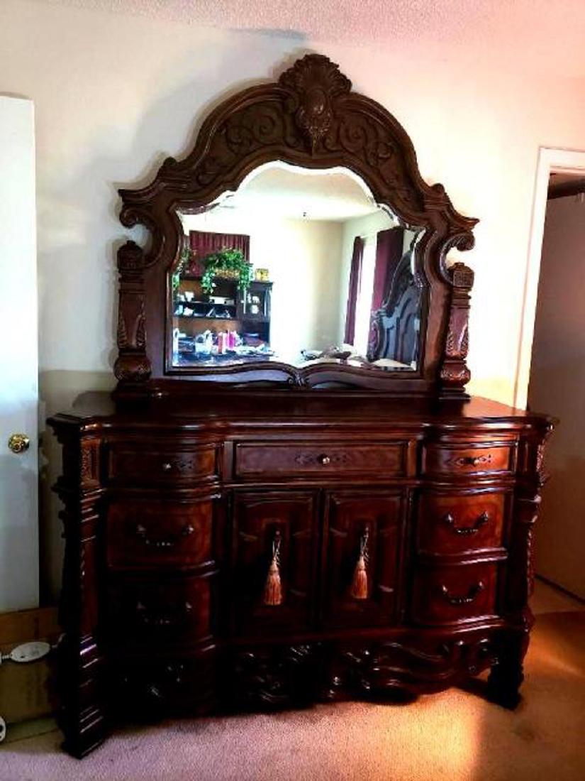 Michael Amini Dresser with Mirror Windsor Court (1 of 11)