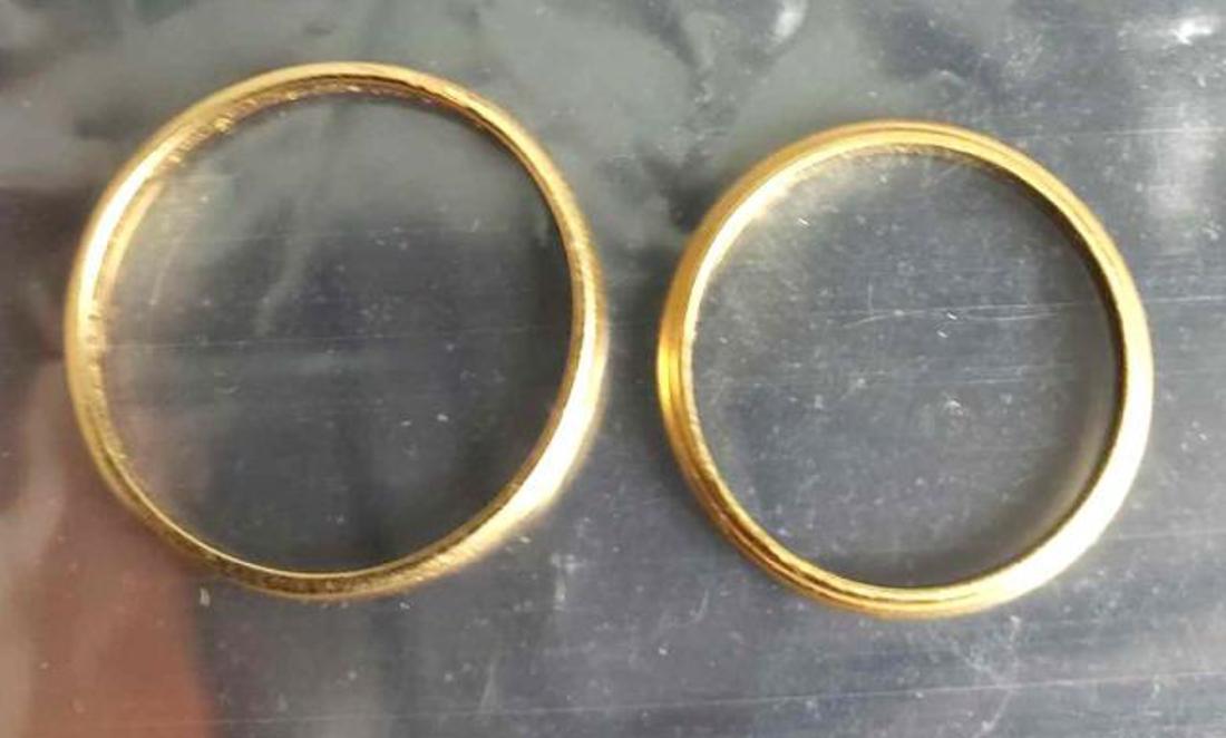 (2) Gold Rings: Man & Womans 14k Gold Wedding Rings (2) GoldÂ Rings, (1) 14k Plumb, size 8 and (1) 14k size 5.75 2.99 grams tw