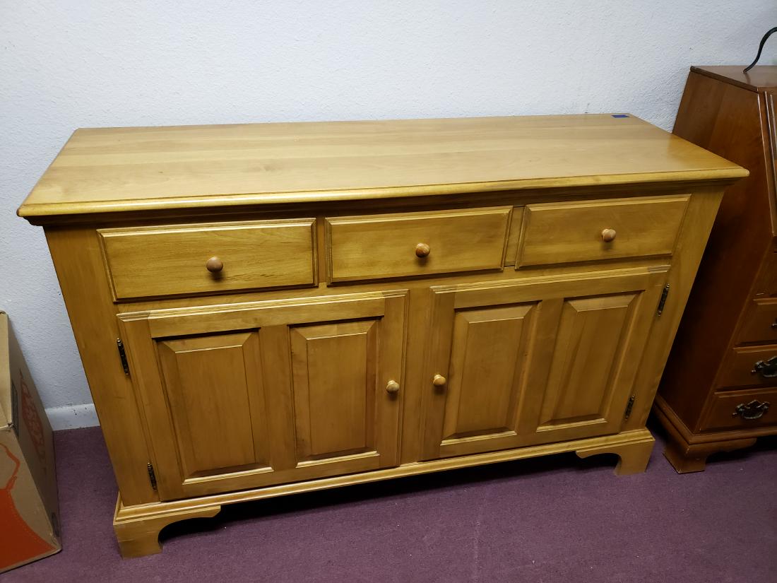 NICHOLS & STONE CREDENZA SERVER BUFFET SIDEBOARD (1 of 8)