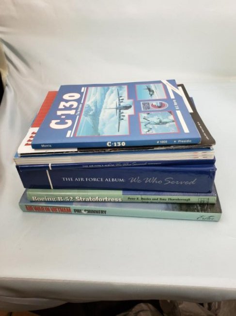 ASSORTED AIR FORCE BOOKS (1 of 13)