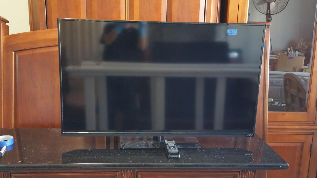 VIZIO E SERIES 40” CLASS FULL ARRAY LED Smart TV | E400 (1 of 6)