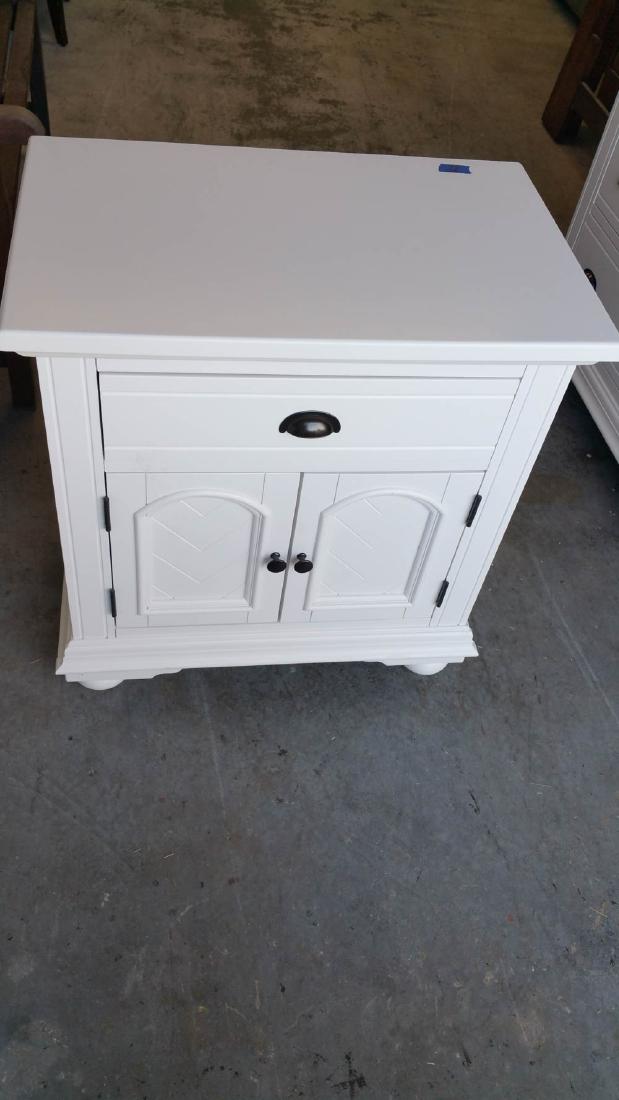 WALTER OF WABASH NIGHTSTAND, BIN PULLS, WHITE FINISH (1 of 8)